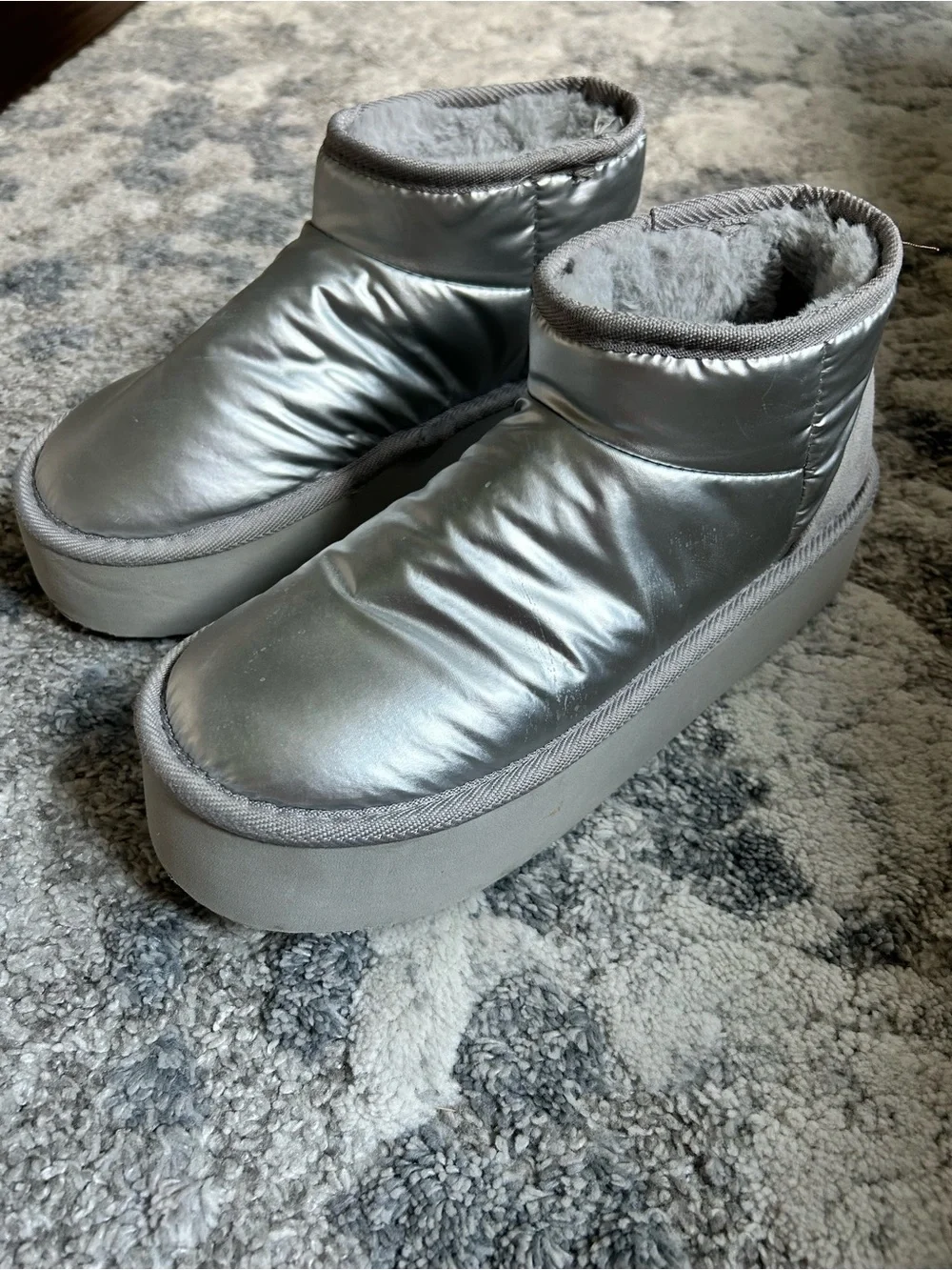 Steve Madden Silver Sonikk Puffer Platform Booties - Cozy Faux-Fur Lining